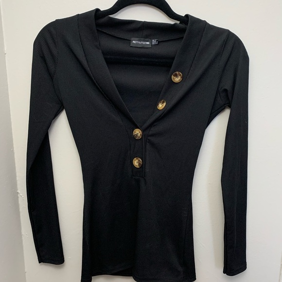 PrettyLittleThing | Plunge Neck Rib Top - Picture 2 of 7